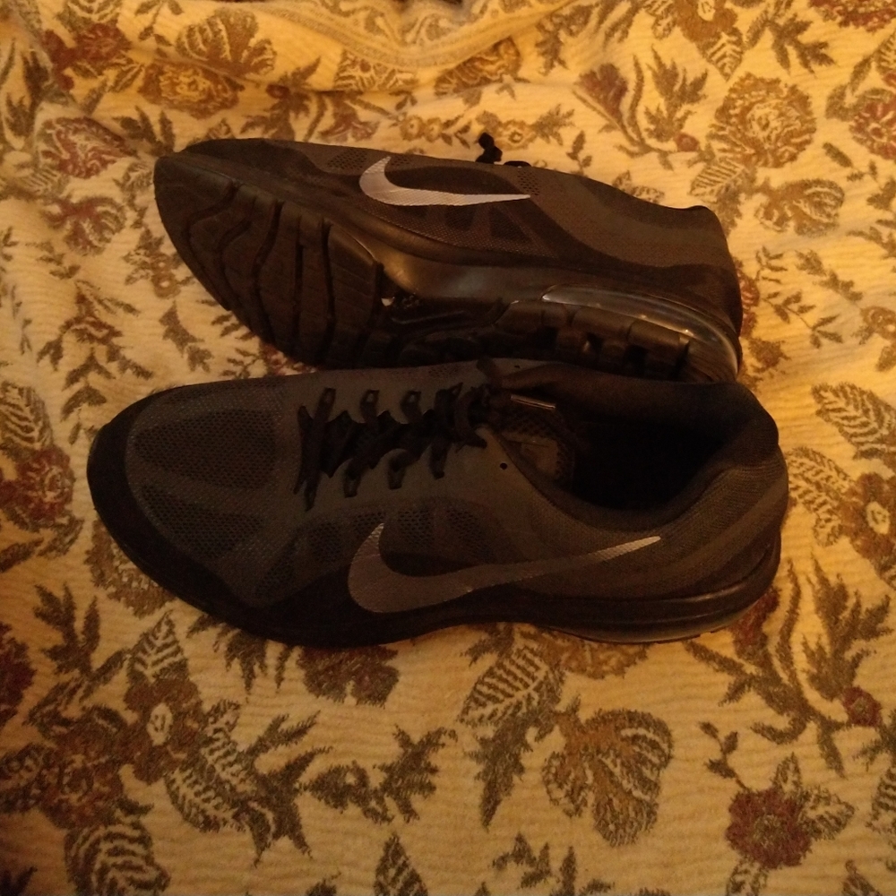Nike Air Max Dynasty 2 Size 14